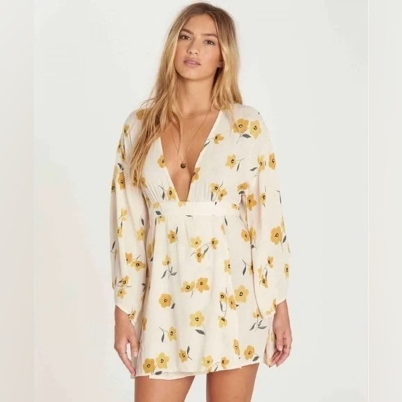 Billabong| Floral Wrap Mini Dress (1) - Picture 2 of 9